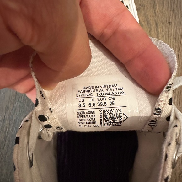 Converse platform White and Black Polka Dot High-Tops - Picture 4 of 5